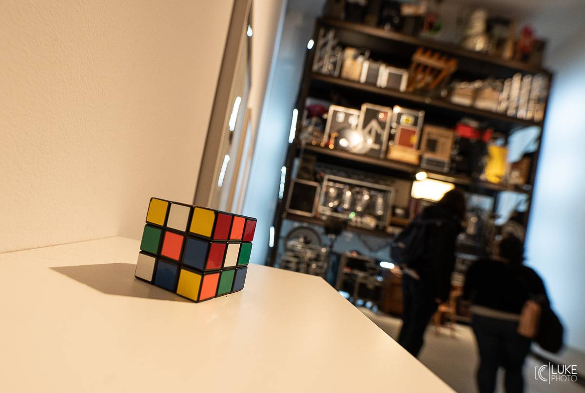 Tata Bojs slavnostně zakončili svou výstavu v centru současného umění DOX v Praze a pokřtili Tatalog