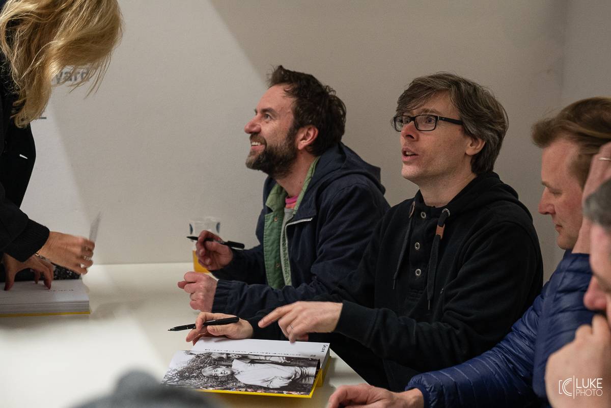 Tata Bojs slavnostně zakončili svou výstavu v centru současného umění DOX v Praze a pokřtili Tatalog