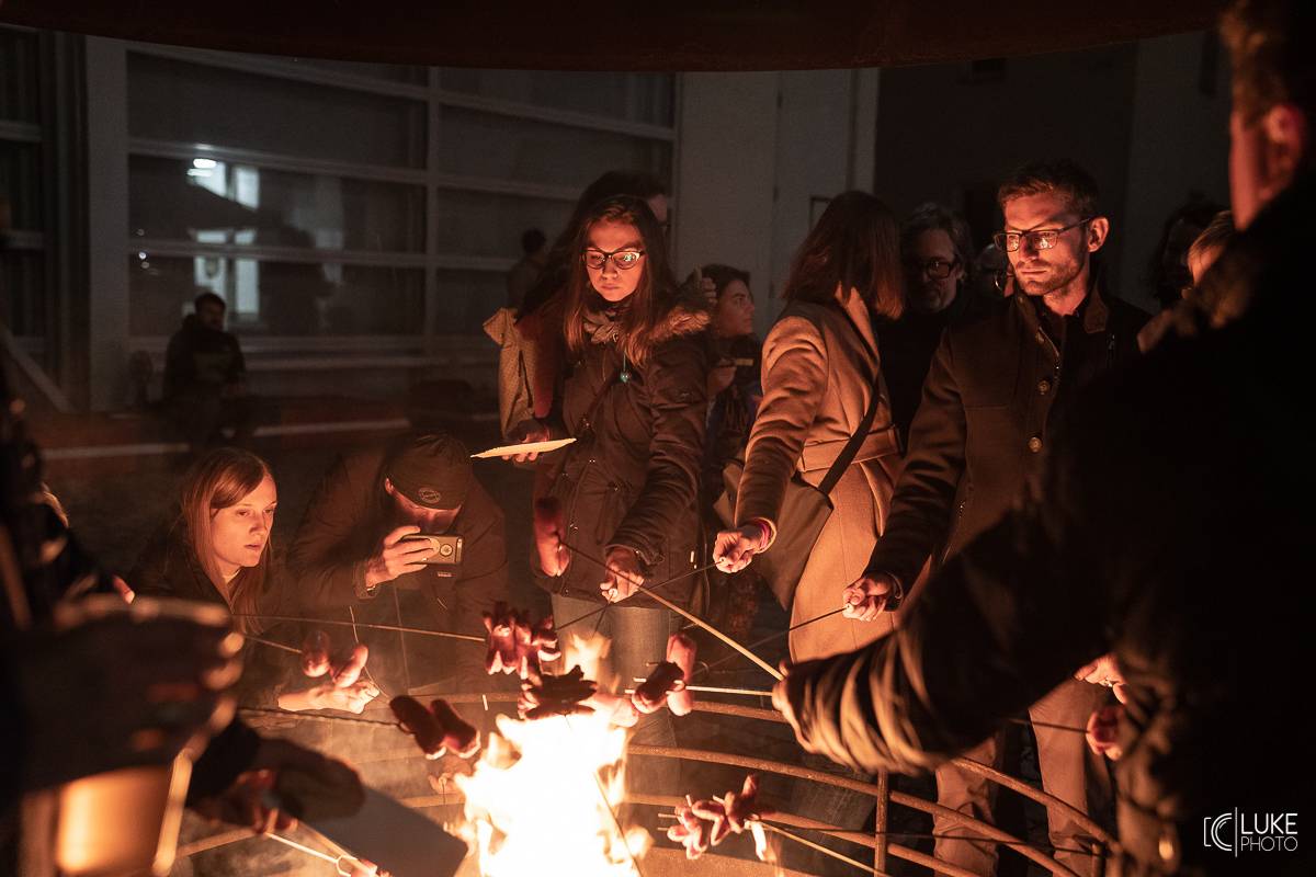 Tata Bojs slavnostně zakončili svou výstavu v centru současného umění DOX v Praze a pokřtili Tatalog