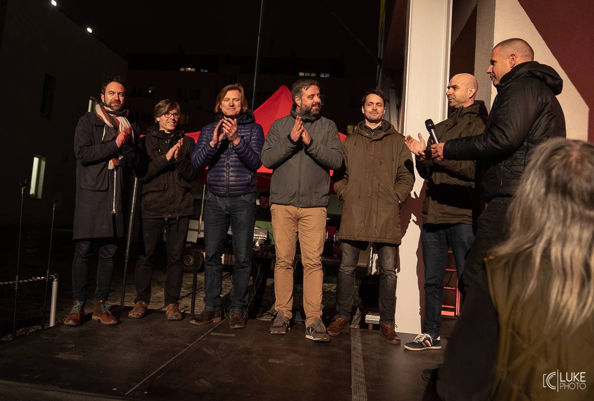 Tata Bojs slavnostně zakončili svou výstavu v centru současného umění DOX v Praze a pokřtili Tatalog