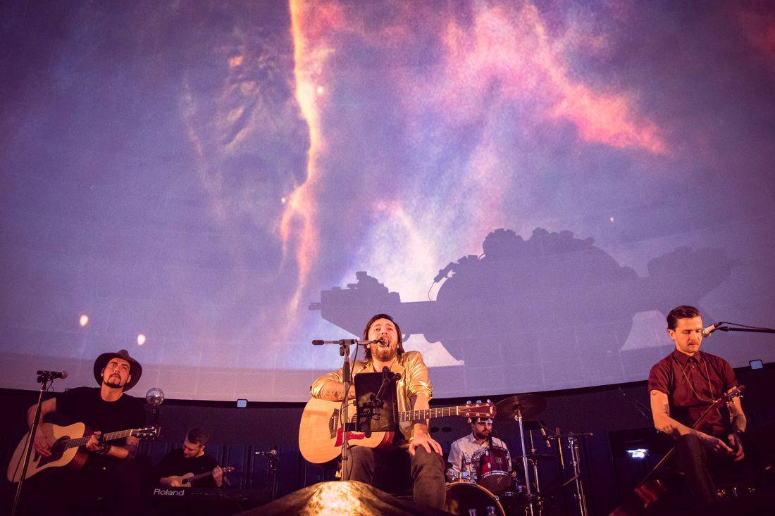 Imodium se rozloučili pod hvězdnou oblohou v Planetáriu Praha