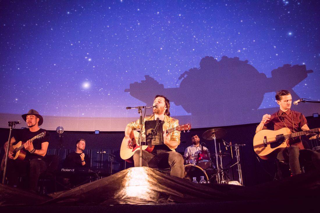 Imodium se rozloučili pod hvězdnou oblohou v Planetáriu Praha