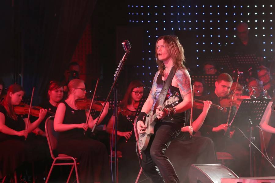 Metallica Tribute: V Brně se metal propojil se symfonickým orchestrem