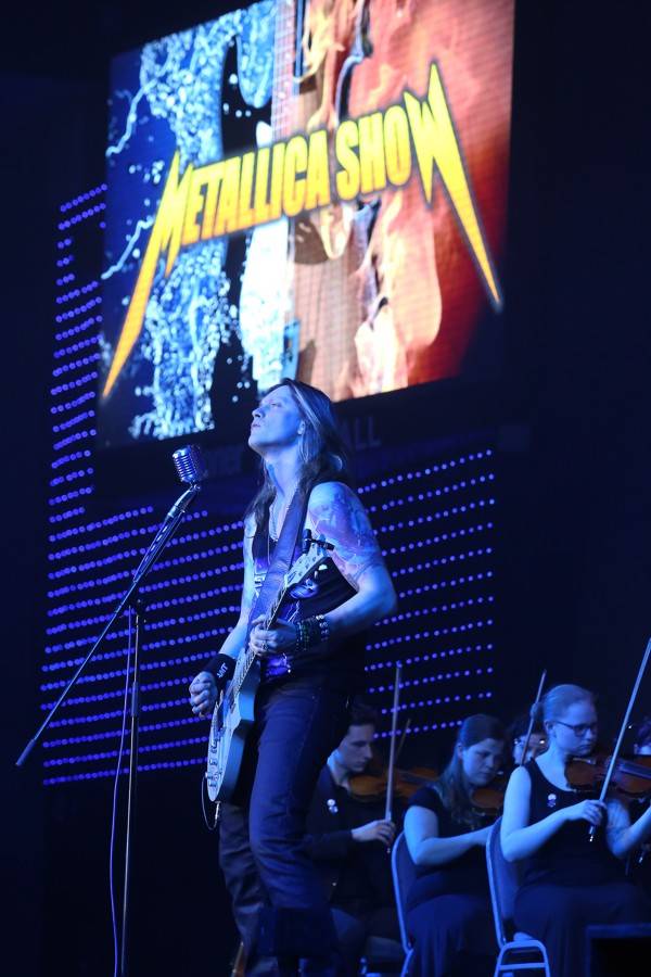 Metallica Tribute: V Brně se metal propojil se symfonickým orchestrem
