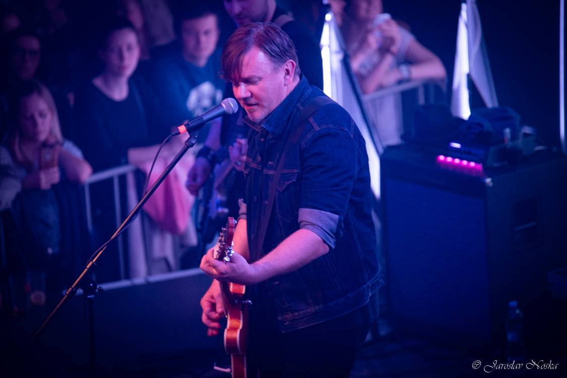 Michal Hrůza zavítal se svým klubovým turné do Lucerna Music Baru. Zazpívala i Nelly