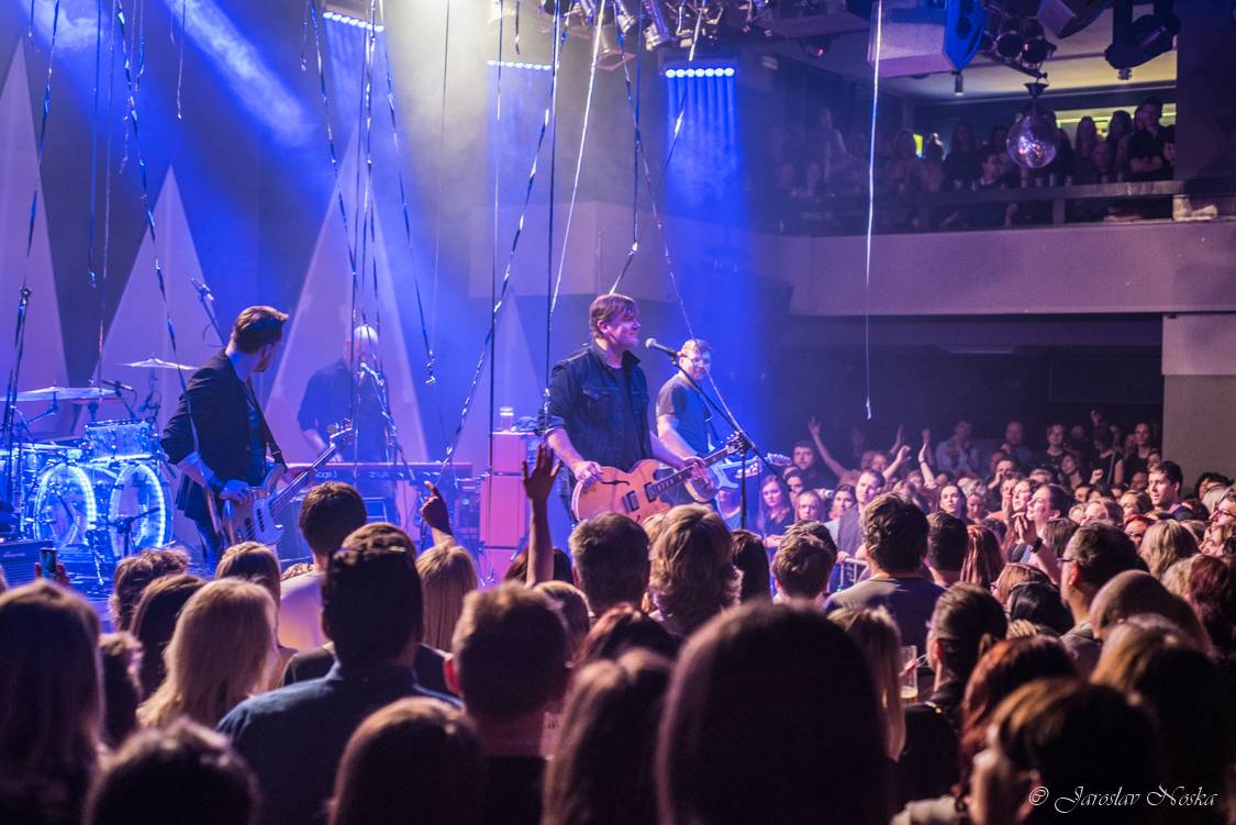 Michal Hrůza zavítal se svým klubovým turné do Lucerna Music Baru. Zazpívala i Nelly