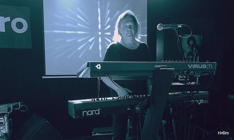 Oceán křtil v Brně album Femme Fatale, kmotry byli Roman Dragoun a Helmutova stříkačka