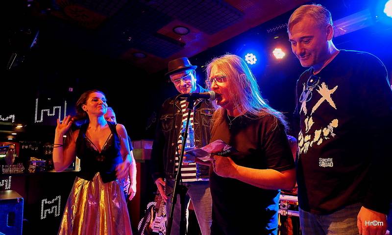 Oceán křtil v Brně album Femme Fatale, kmotry byli Roman Dragoun a Helmutova stříkačka