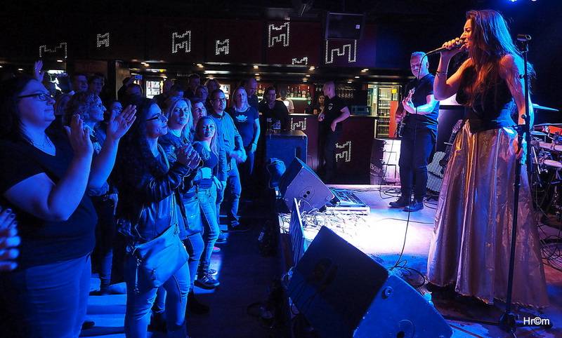 Oceán křtil v Brně album Femme Fatale, kmotry byli Roman Dragoun a Helmutova stříkačka