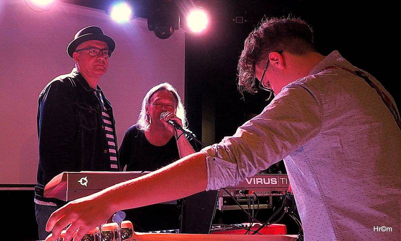 Oceán křtil v Brně album Femme Fatale, kmotry byli Roman Dragoun a Helmutova stříkačka