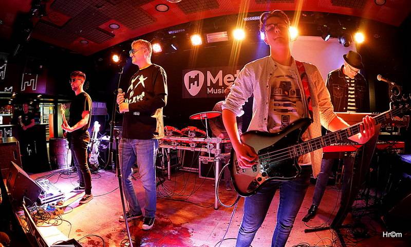 Oceán křtil v Brně album Femme Fatale, kmotry byli Roman Dragoun a Helmutova stříkačka