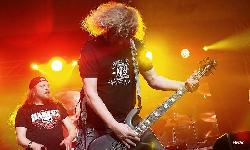 Harlej ve Svitavách děkovali tamním fanouškům, za odměnu s nimi šli po koncertě na pivo