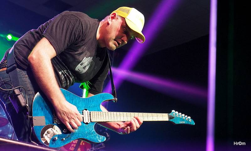 Harlej ve Svitavách děkovali tamním fanouškům, za odměnu s nimi šli po koncertě na pivo