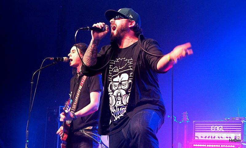 Harlej ve Svitavách děkovali tamním fanouškům, za odměnu s nimi šli po koncertě na pivo