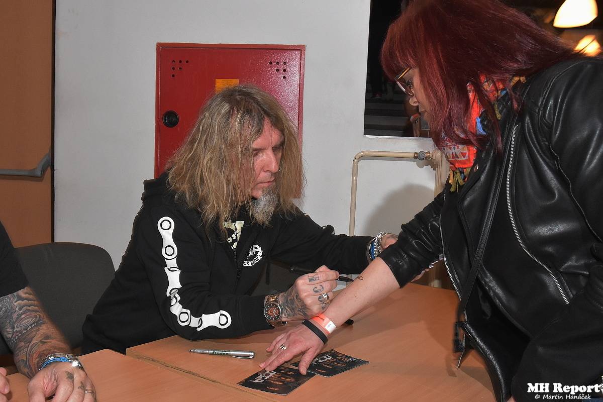 Doga s Alkeholem vyprodali plzeňskou Šeříkovku, atmosféra byla pekelná 