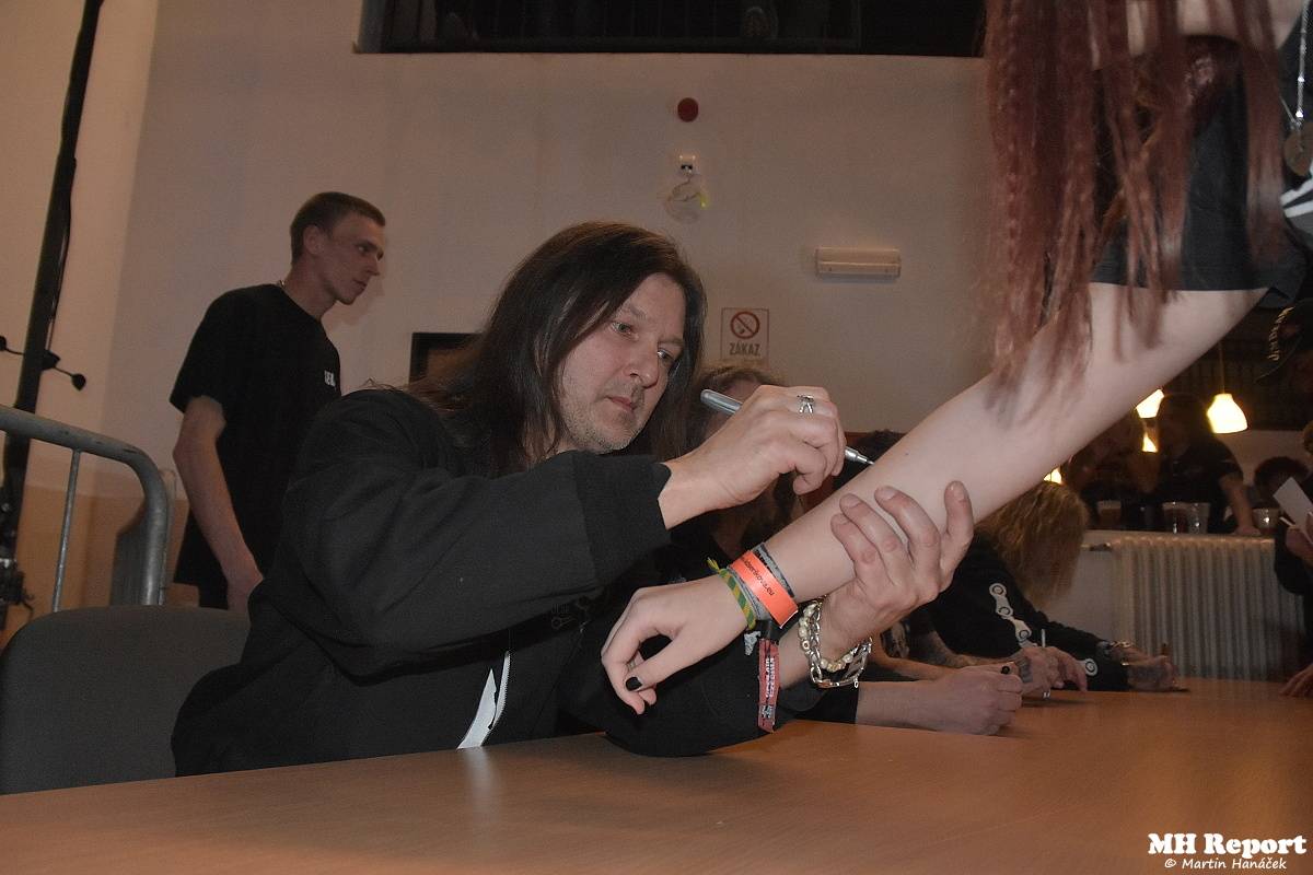 Doga s Alkeholem vyprodali plzeňskou Šeříkovku, atmosféra byla pekelná 