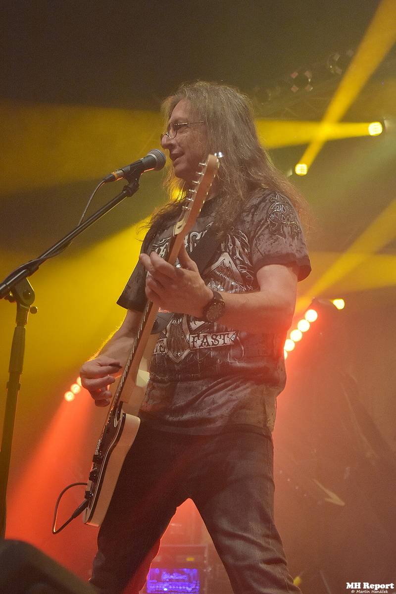 Doga s Alkeholem vyprodali plzeňskou Šeříkovku, atmosféra byla pekelná 