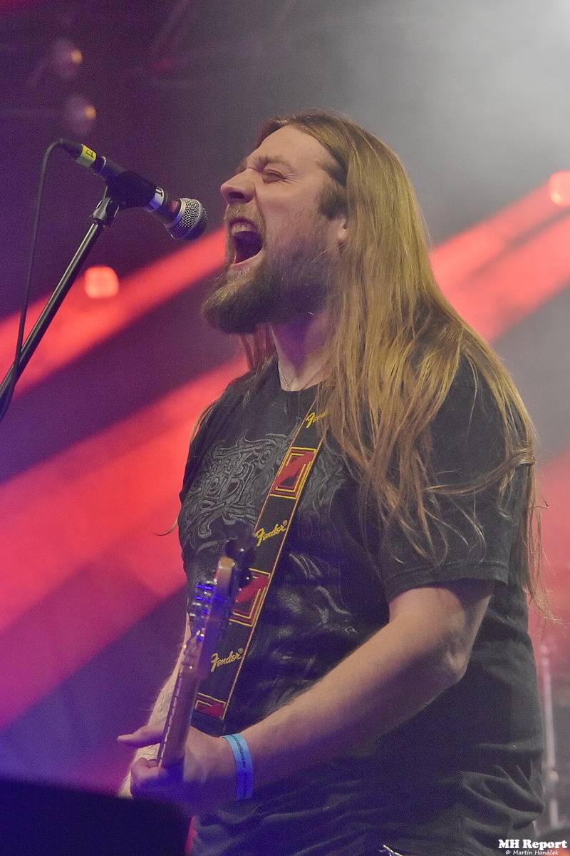 Doga s Alkeholem vyprodali plzeňskou Šeříkovku, atmosféra byla pekelná 