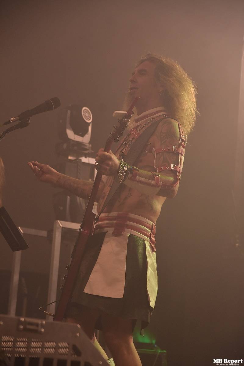 Doga s Alkeholem vyprodali plzeňskou Šeříkovku, atmosféra byla pekelná 