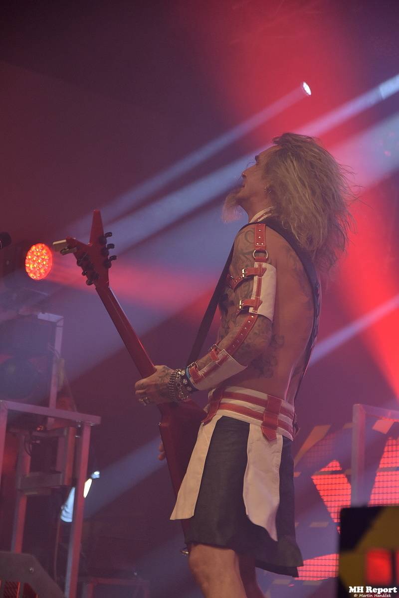 Doga s Alkeholem vyprodali plzeňskou Šeříkovku, atmosféra byla pekelná 