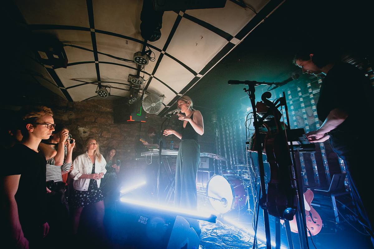 Mogli v Chapeau Rouge: Vydařená česká premiéra