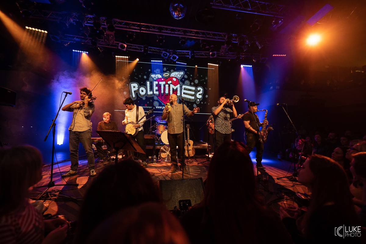 Poletíme? toužili ve vyprodaném Lucerna Music Baru po hitu