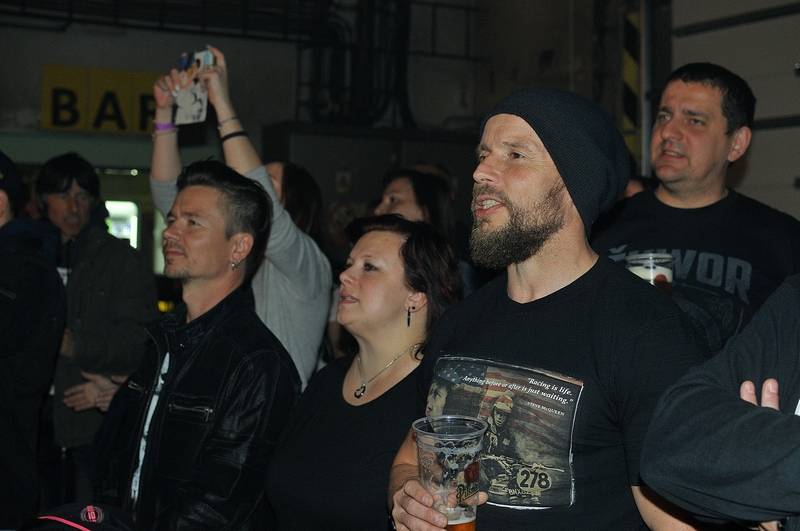 Škwor zahrál v Plzni své rockové hity unplugged