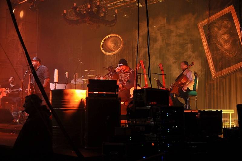 Škwor zahrál v Plzni své rockové hity unplugged