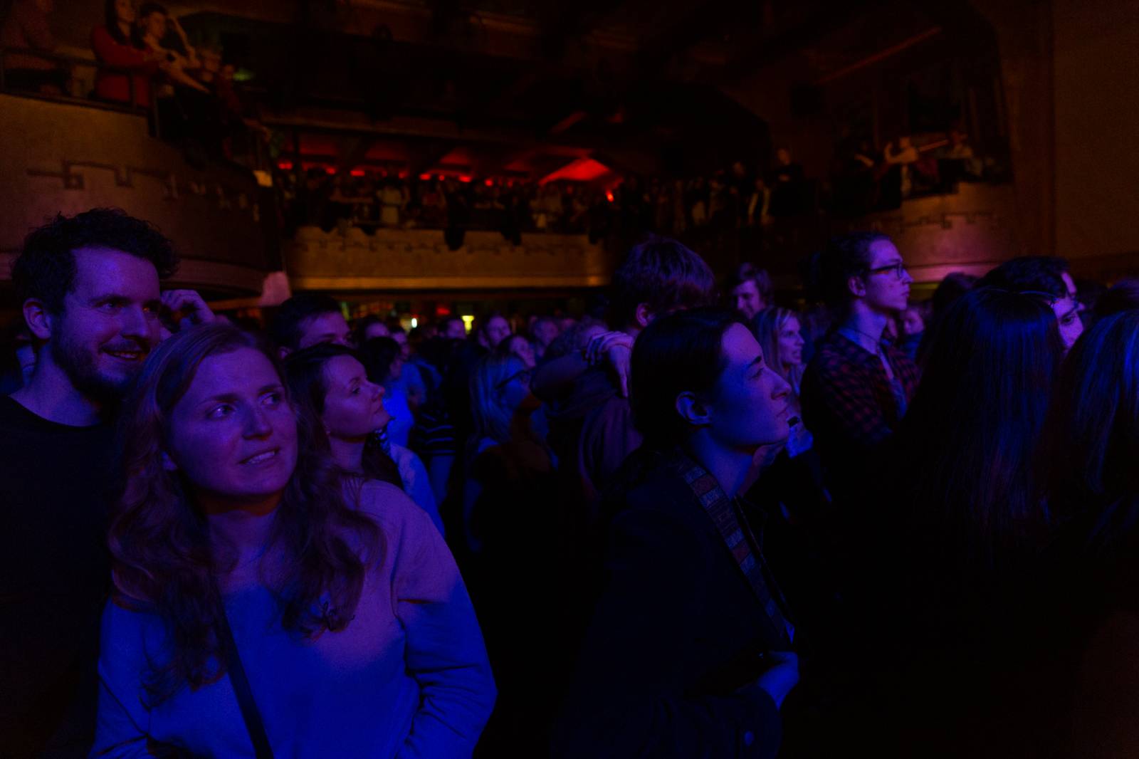 Passenger v Roxy uhranul intimní atmosférou