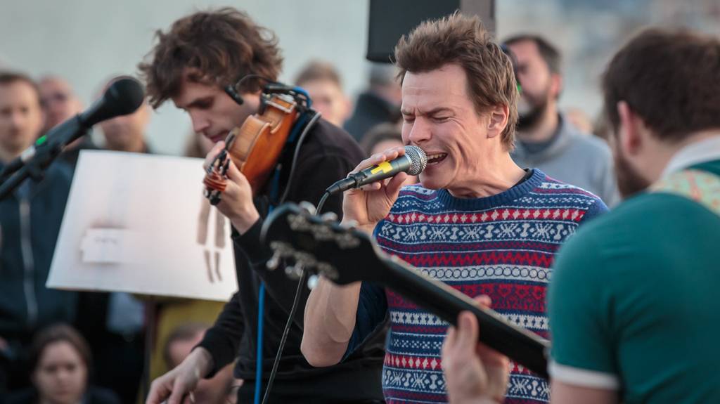 Zrní vzpomínali na střeše Lucerny na Václava Havla