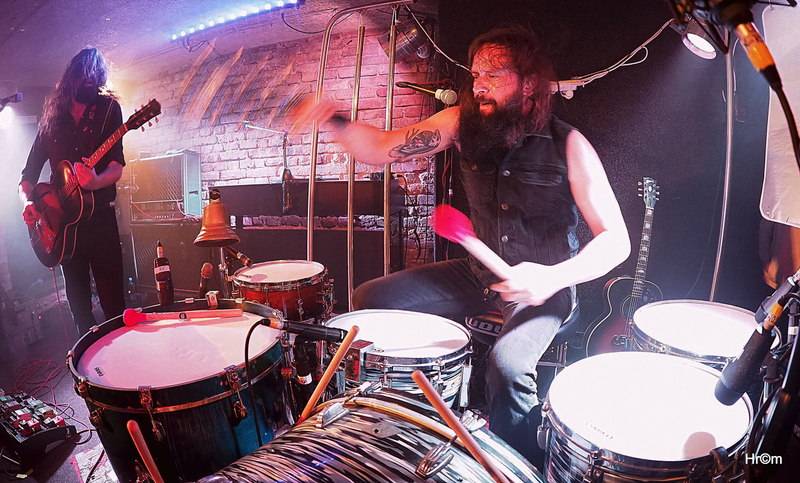 Vyprodané Café V lese přivítalo The Picturebooks