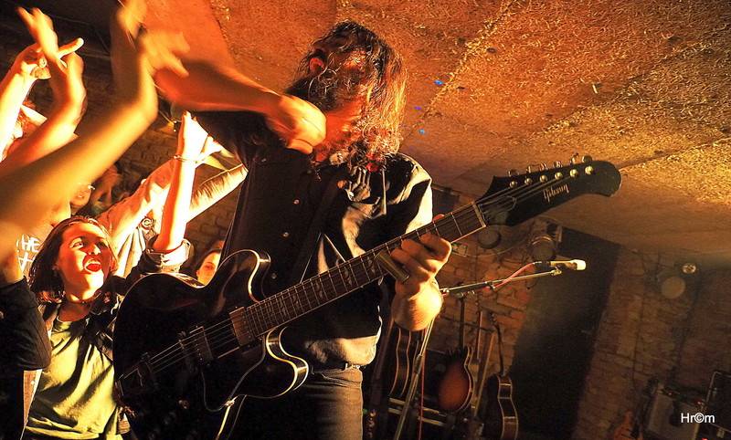 Vyprodané Café V lese přivítalo The Picturebooks