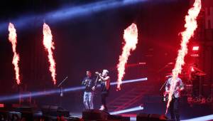 Hollywood Undead šlehali v Praze plameny. Předskakovali jim John Wolfhooker