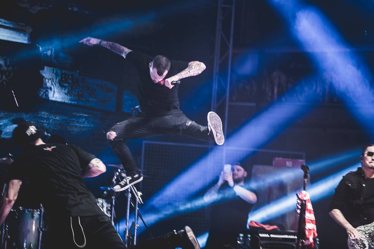 Marpo a TroubleGang řádili v Lucerně. Završili tím jarní Anarchy tour