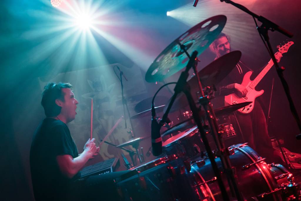 Mladí ladí jazz: V MeetFactory vystoupili Jameszoo, Android Asteroid i Johannes Benz