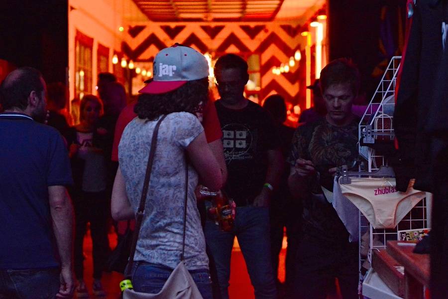 J.A.R. v Brně dostali dav do varu. Zpívali o hubnutí i superpéru