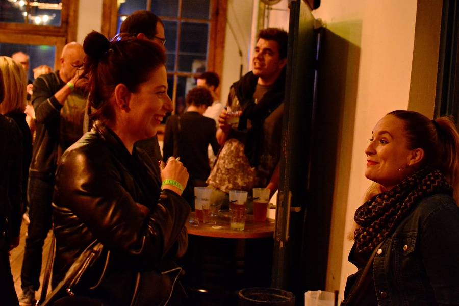 J.A.R. v Brně dostali dav do varu. Zpívali o hubnutí i superpéru