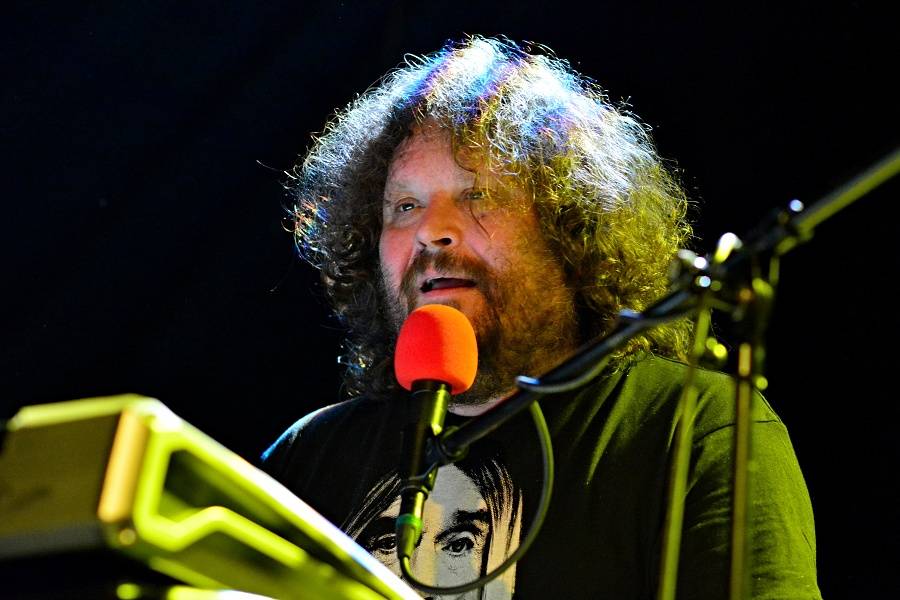 J.A.R. v Brně dostali dav do varu. Zpívali o hubnutí i superpéru