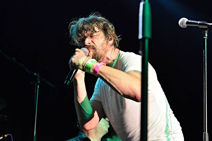 J.A.R. v Brně dostali dav do varu. Zpívali o hubnutí i superpéru