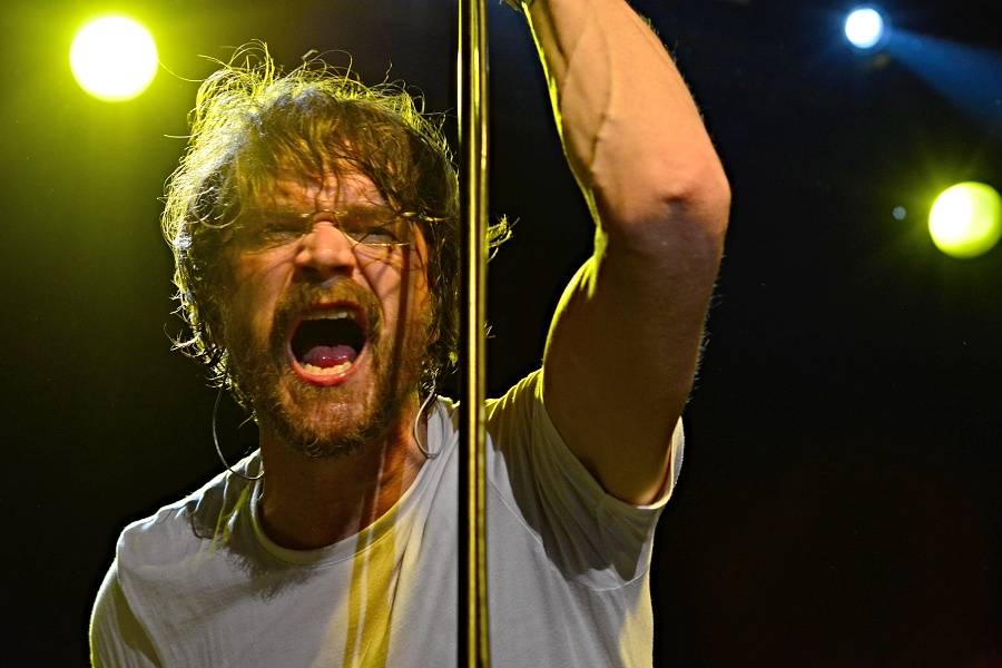 J.A.R. v Brně dostali dav do varu. Zpívali o hubnutí i superpéru