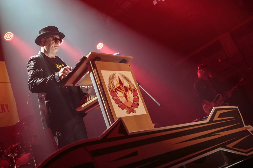 Společenský večer přátel Vítkova kvarteta ovládl Lucernu. Zahráli také Jokers nebo Hudba Praha Band