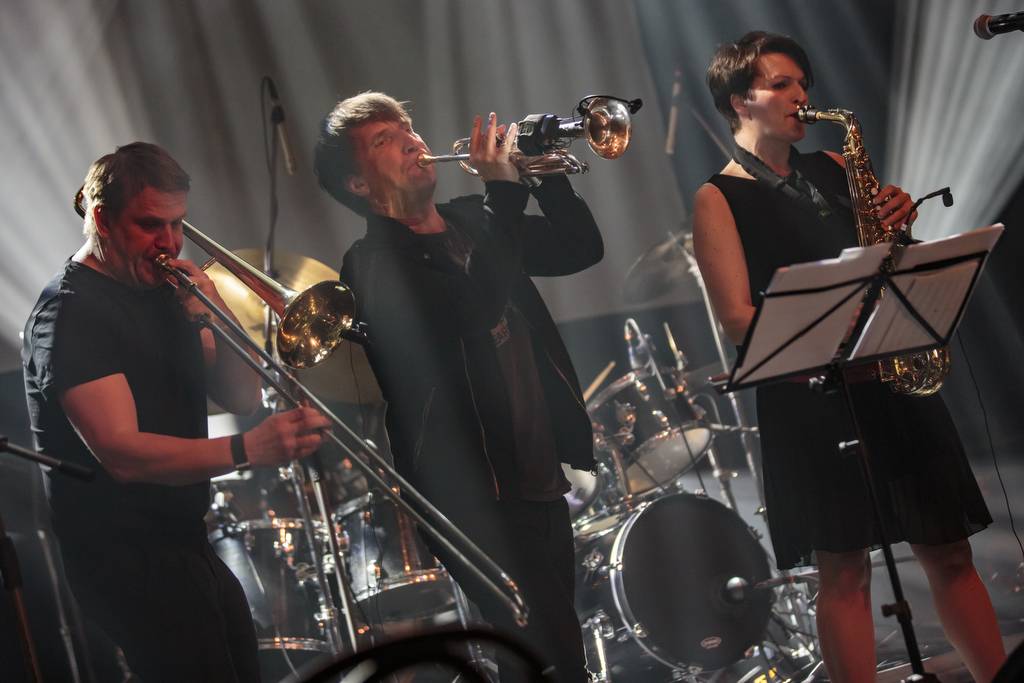 Společenský večer přátel Vítkova kvarteta ovládl Lucernu. Zahráli také Jokers nebo Hudba Praha Band