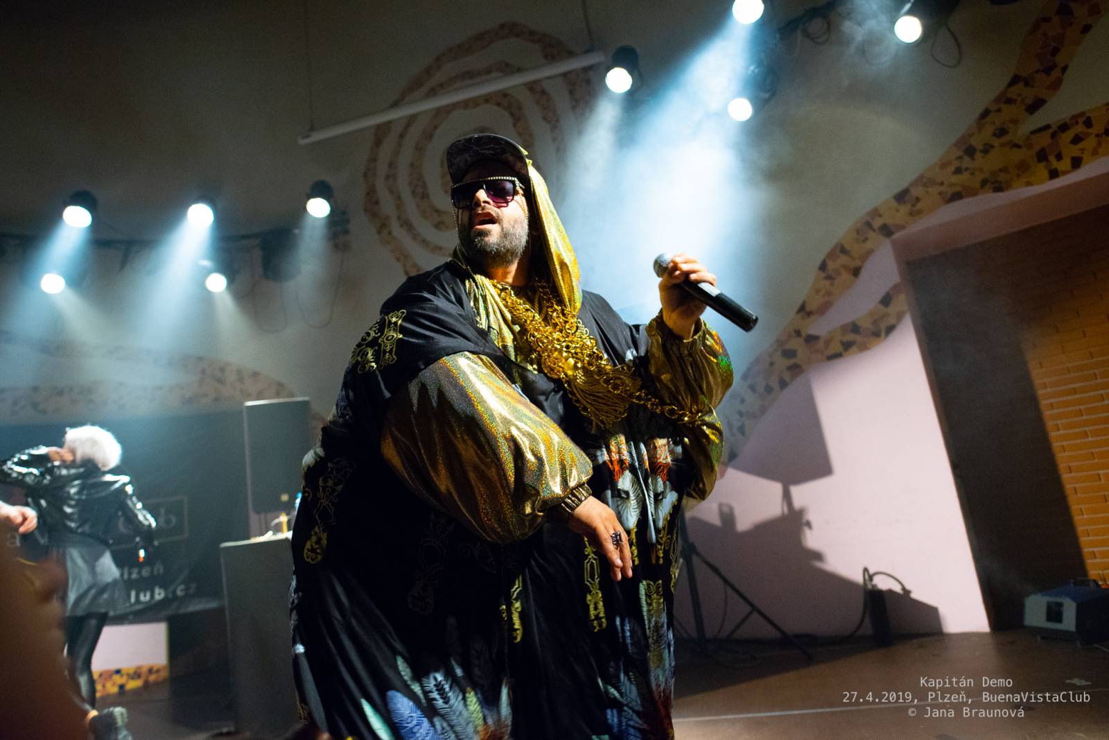 Kapitán Demo pokřtil vyprodaný 