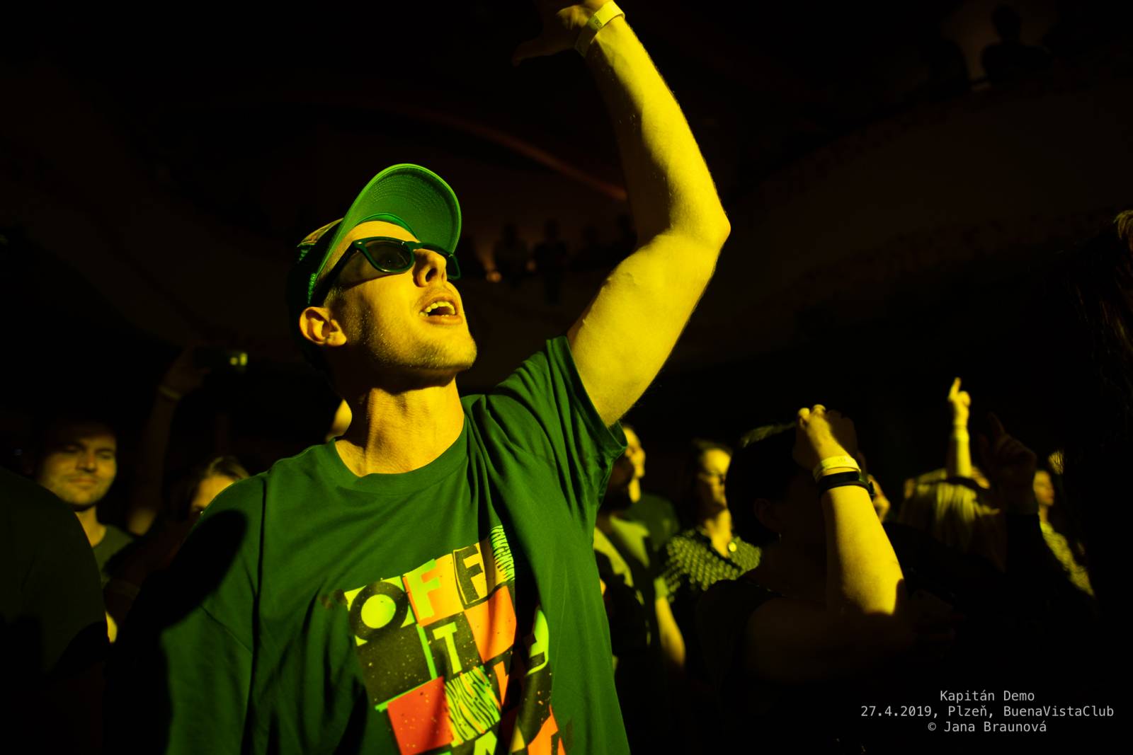 Kapitán Demo pokřtil vyprodaný 