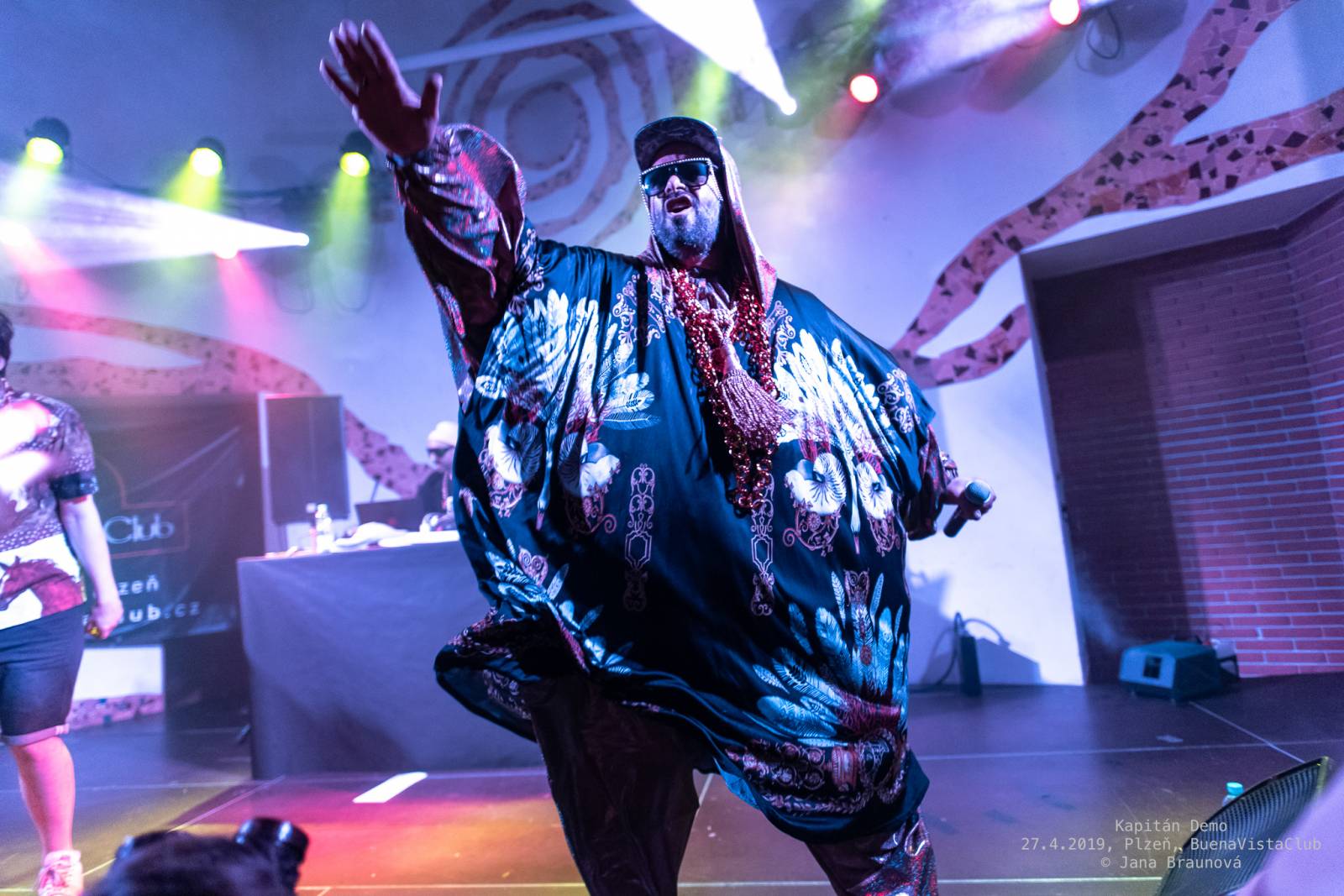 Kapitán Demo pokřtil vyprodaný 