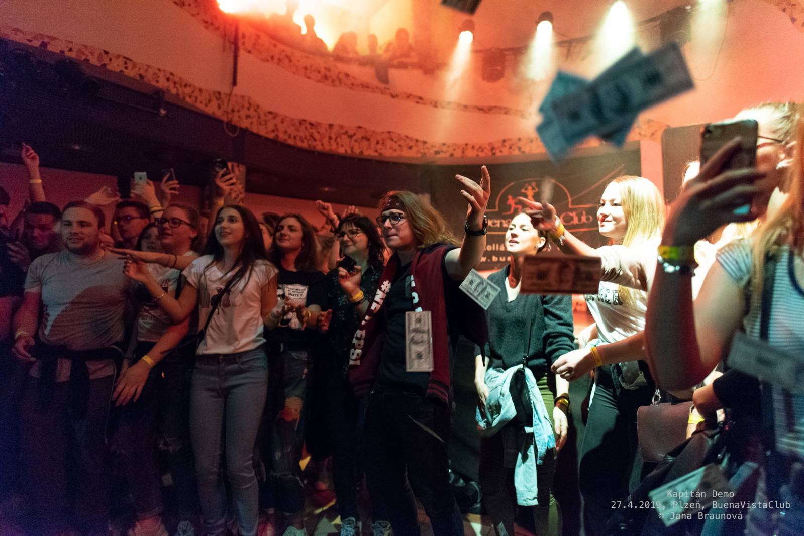 Kapitán Demo pokřtil vyprodaný 