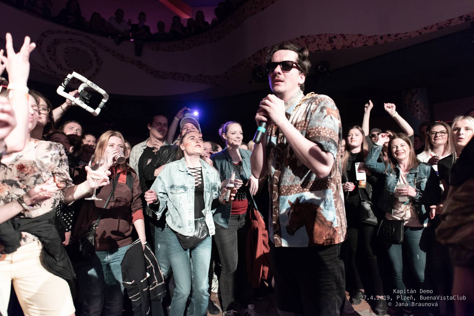 Kapitán Demo pokřtil vyprodaný 