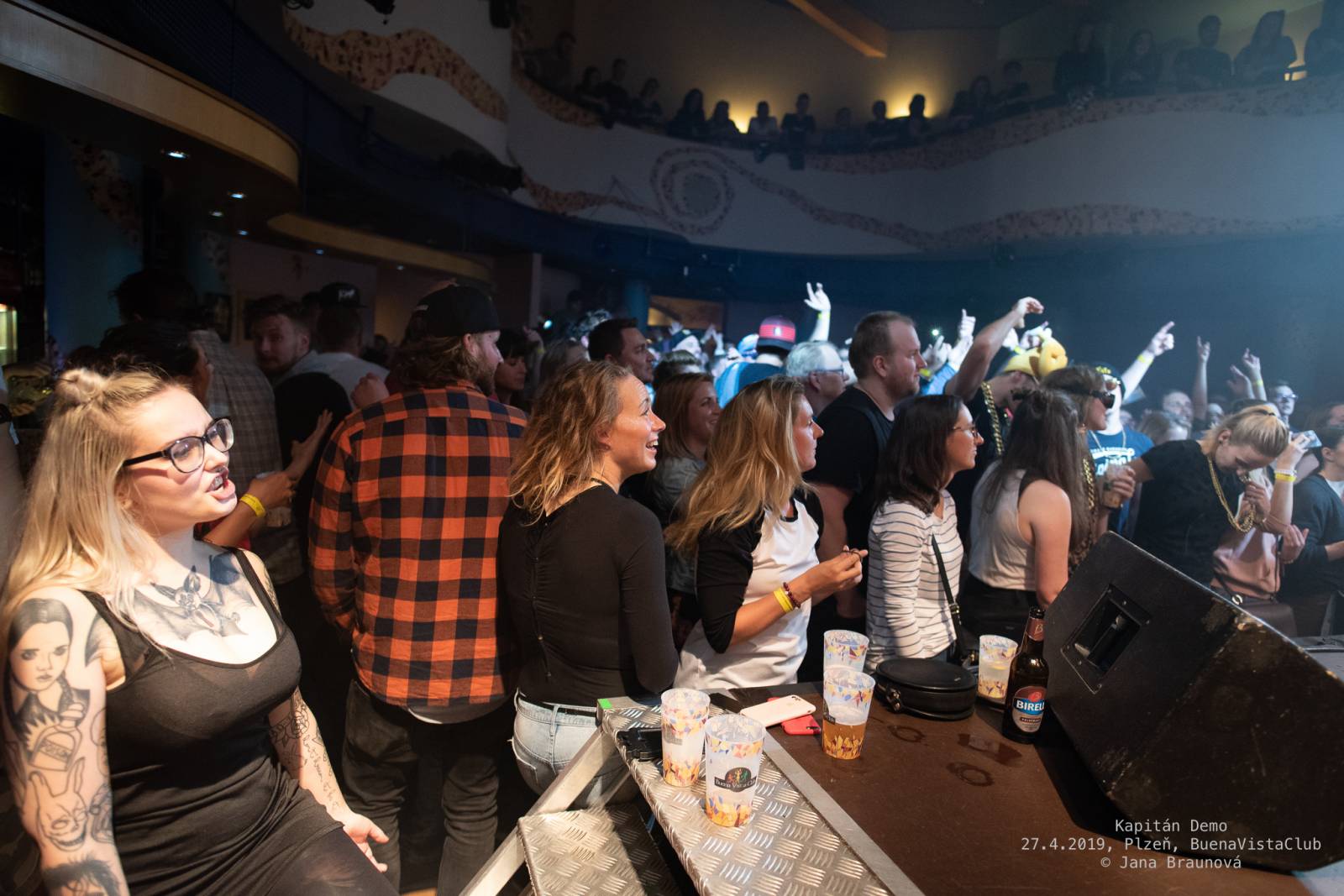 Kapitán Demo pokřtil vyprodaný 