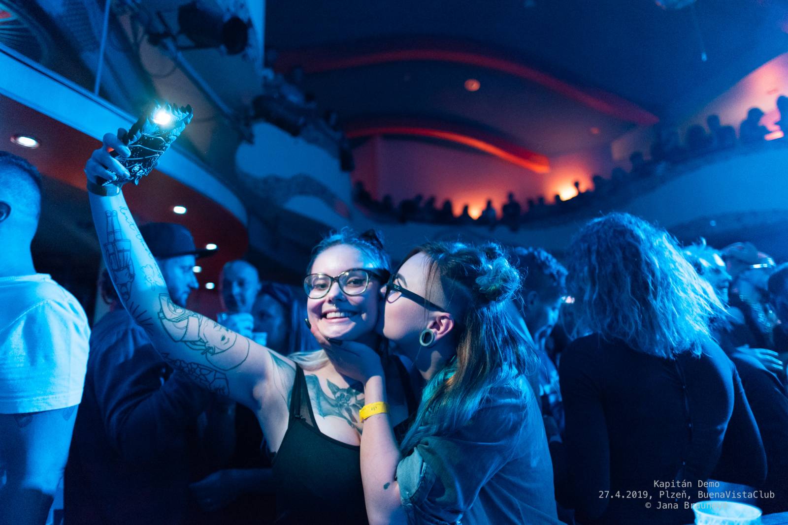 Kapitán Demo pokřtil vyprodaný 