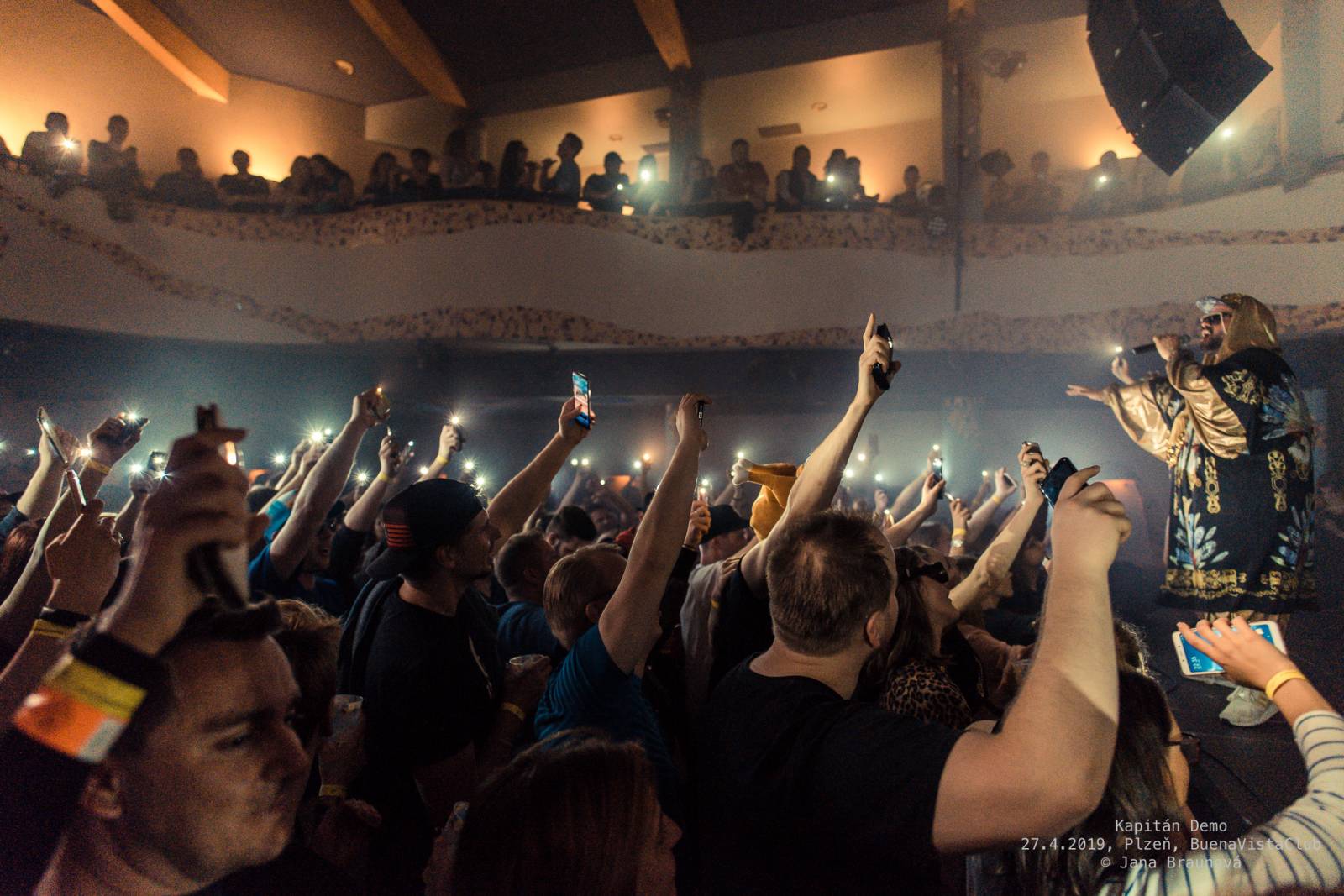 Kapitán Demo pokřtil vyprodaný 